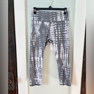 Savvi brand Women’s Leggings - Gray and White